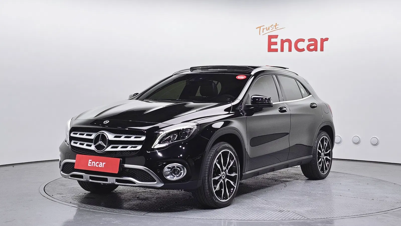 Mercedes-Benz GLA GLA250 4MATIC (X156) 2019 — photo 1 sur 20