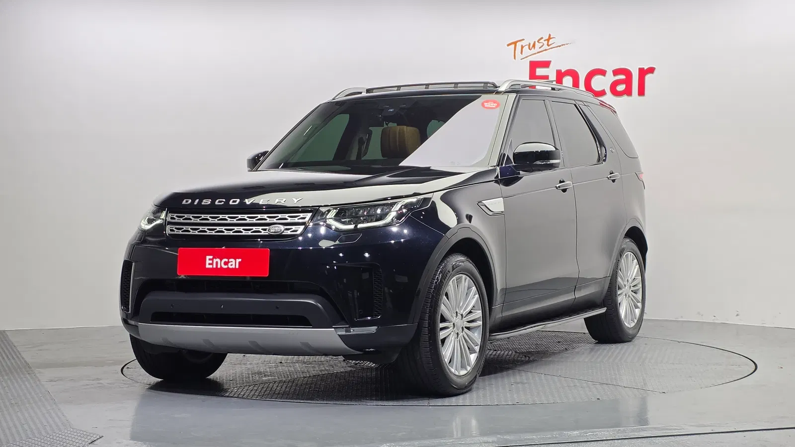 Land Rover Discovery 5 3.0 TD6 HSE Luxury 2018 — photo 1 sur 20