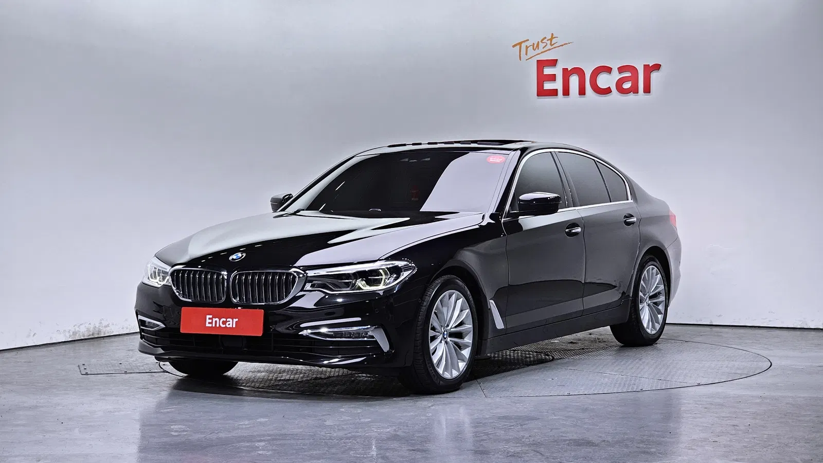 BMW Série 5 (G30) 520d Luxury Special Edition 2018 — photo 1 sur 20