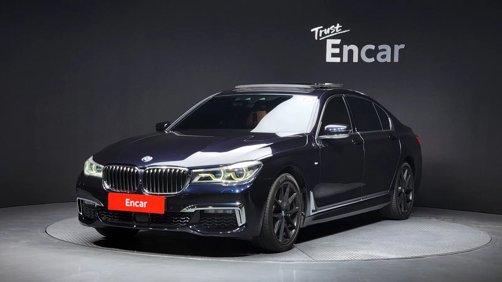 BMW Série 7 (G11) 740Li xDrive M Sport 2018 — photo 1 sur 25