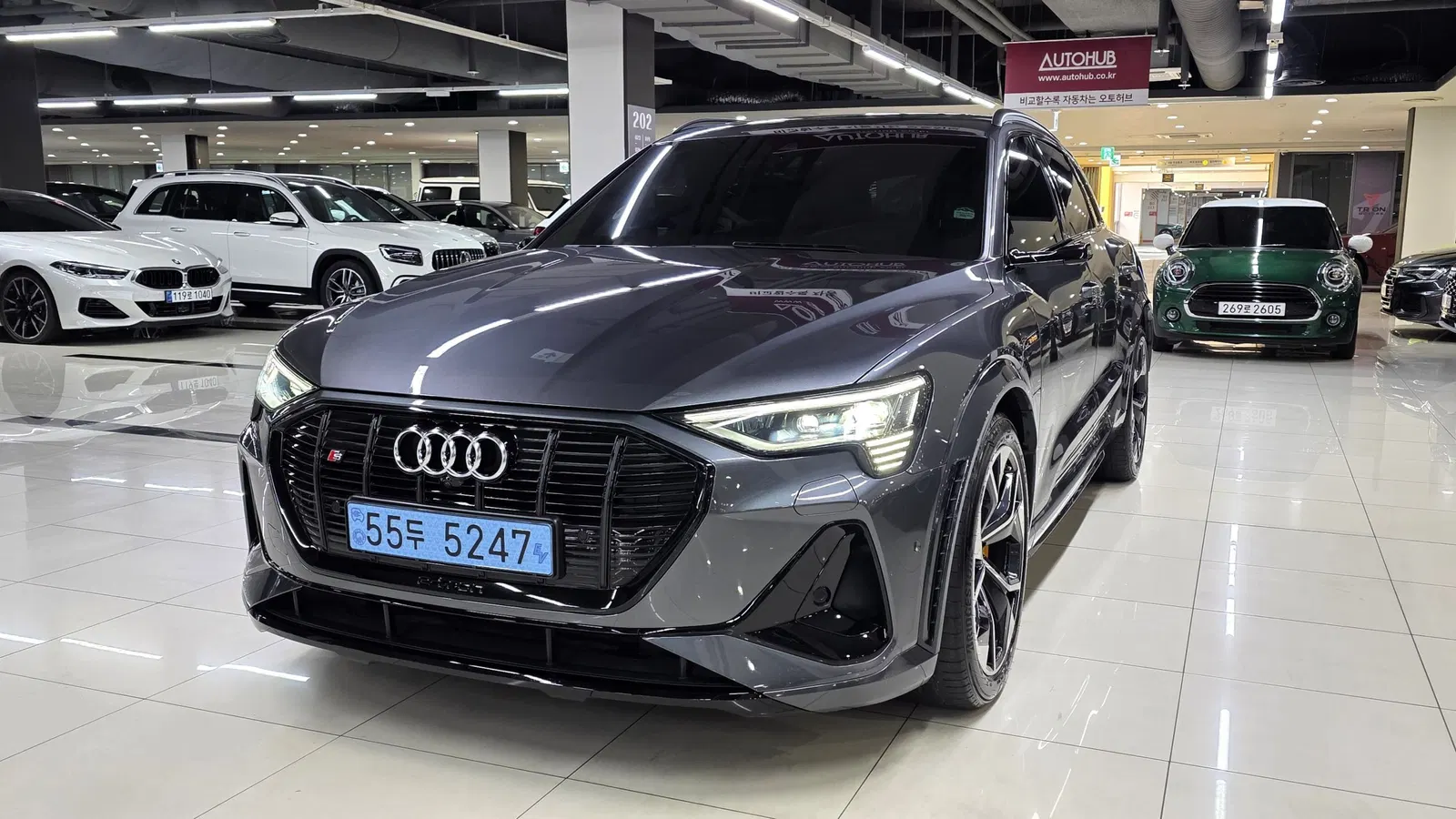 Audi e-tron S 2022 — photo 1 sur 26