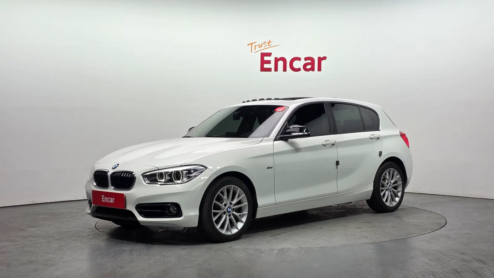 BMW Série 1 (F20) 118d Sport 5 portes 2016 — photo 1 sur 20