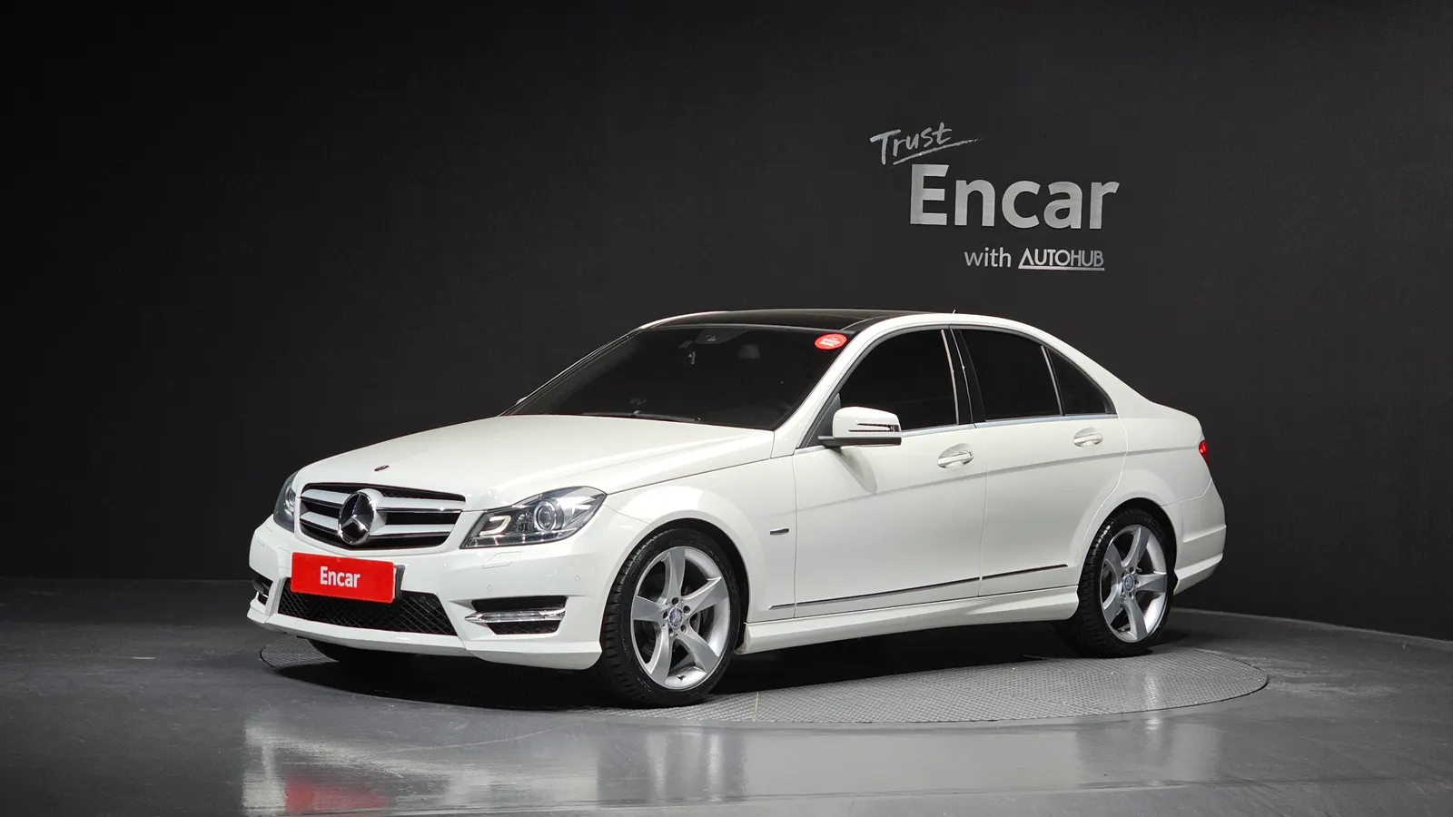 Mercedes-Benz Classe C C200 CGI Avantgarde (W204) 2012 — photo 1 sur 20