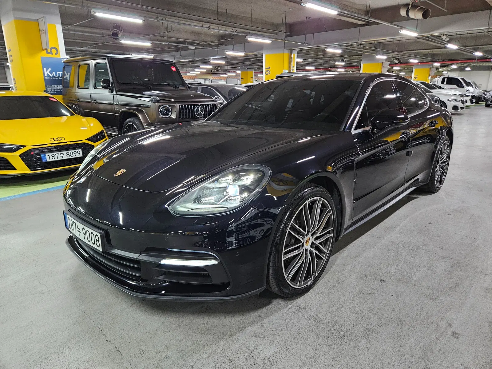 Porsche Panamera (971) 2.9 4S 2018 — photo 1 sur 26