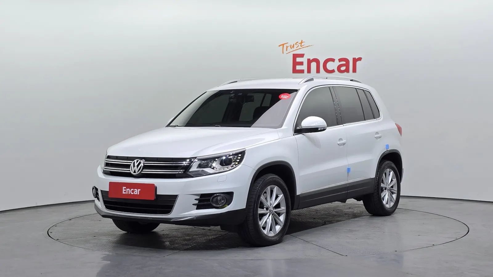 Volkswagen Tiguan 2.0 TDI Comfort 2015 — photo 1 sur 20