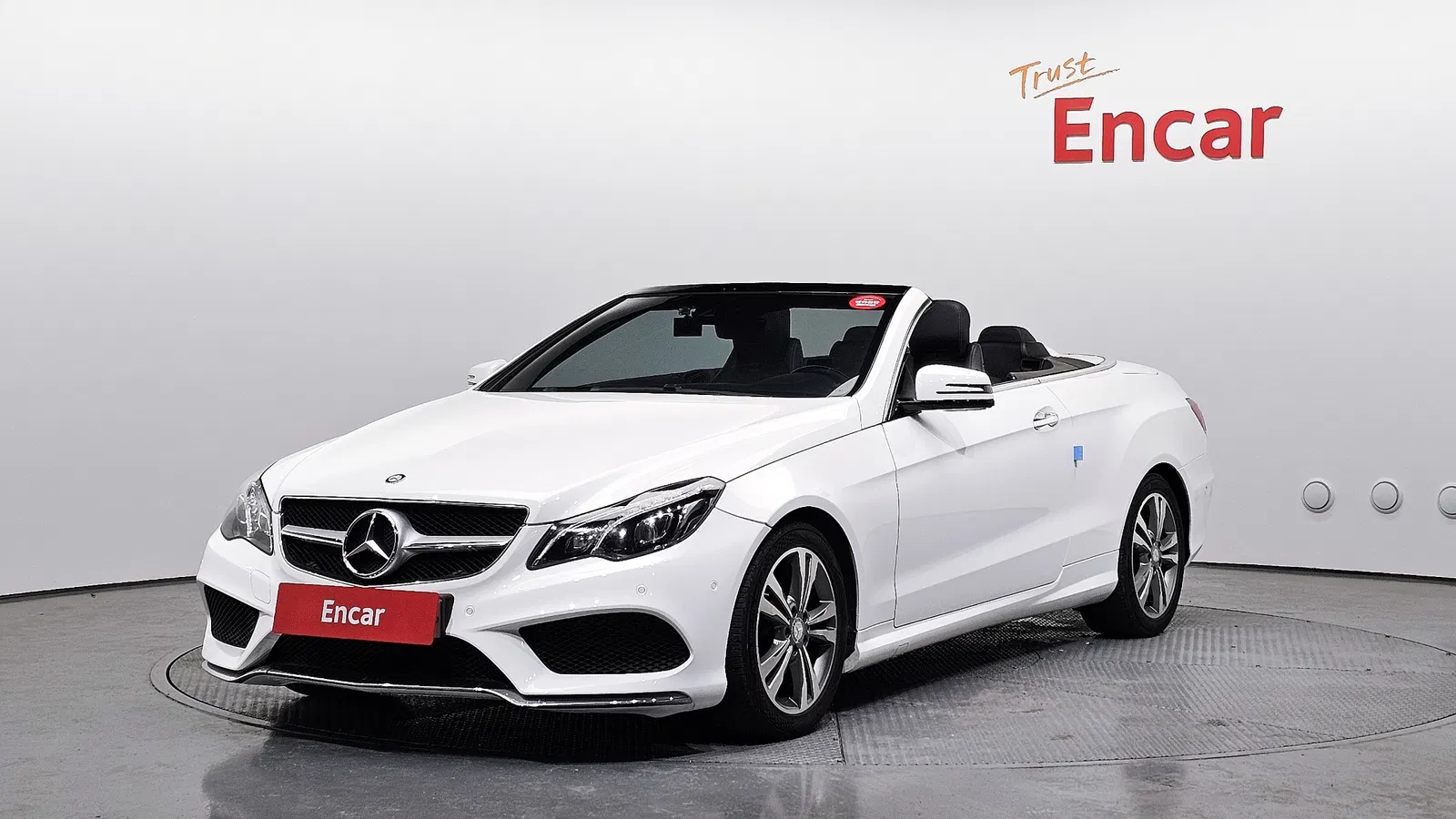 Mercedes-Benz Classe E E200 Cabriolet (W212) 2015 — photo 1 sur 20