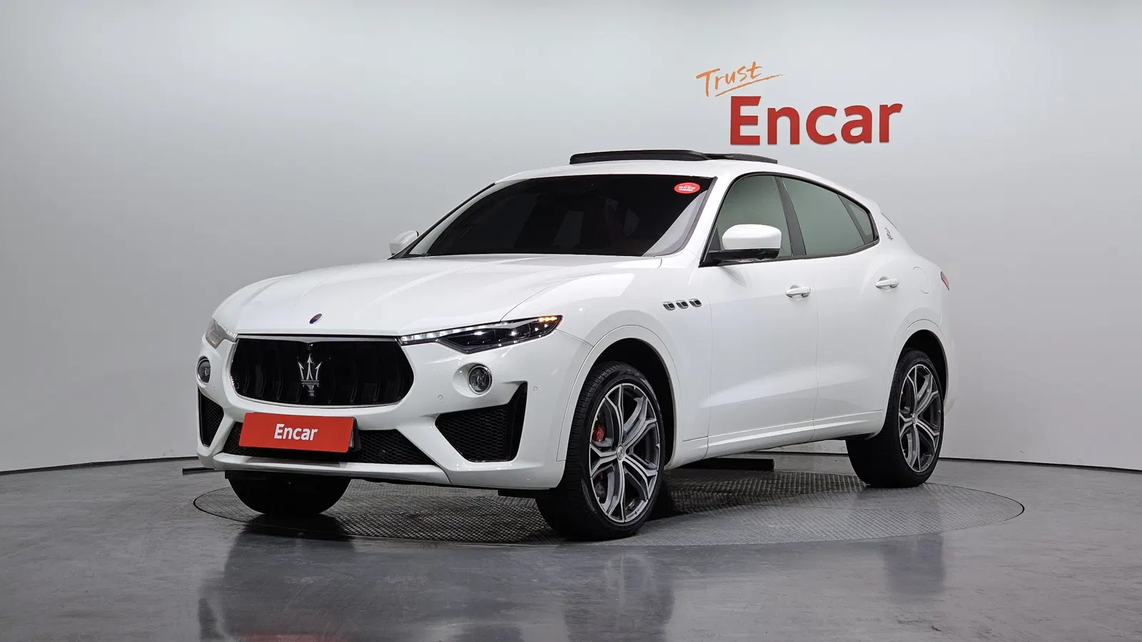 Maserati Levante 3.8 GTS AWD 2020 — photo 1 sur 26