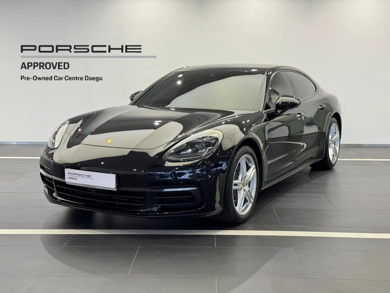 Porsche Panamera (971) 3.0 AWD 2020 — photo 1 sur 26