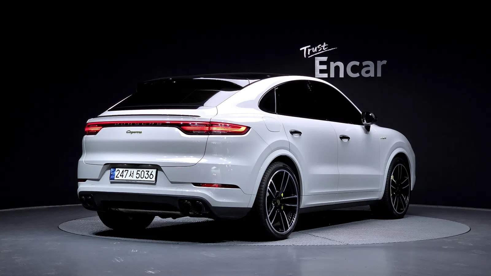 Porsche Cayenne (PO536) 3.0 E-Hybride Coupé 2021 — photo 1 sur 26