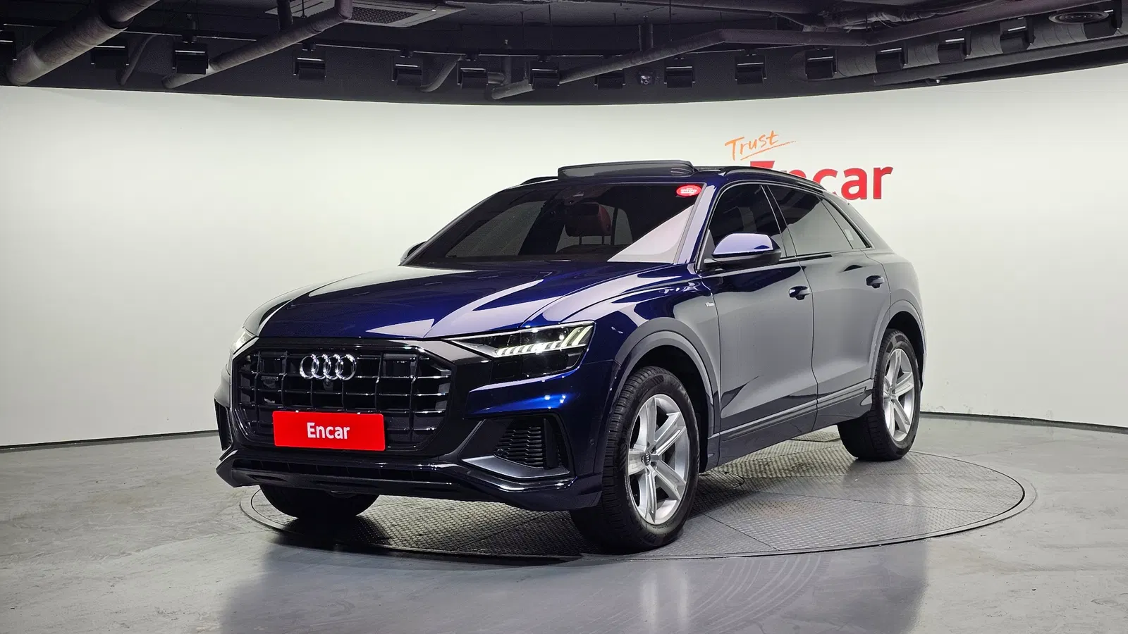 Audi Q8 (4M) 45 TDI Quattro Premium 2021 — photo 1 sur 20
