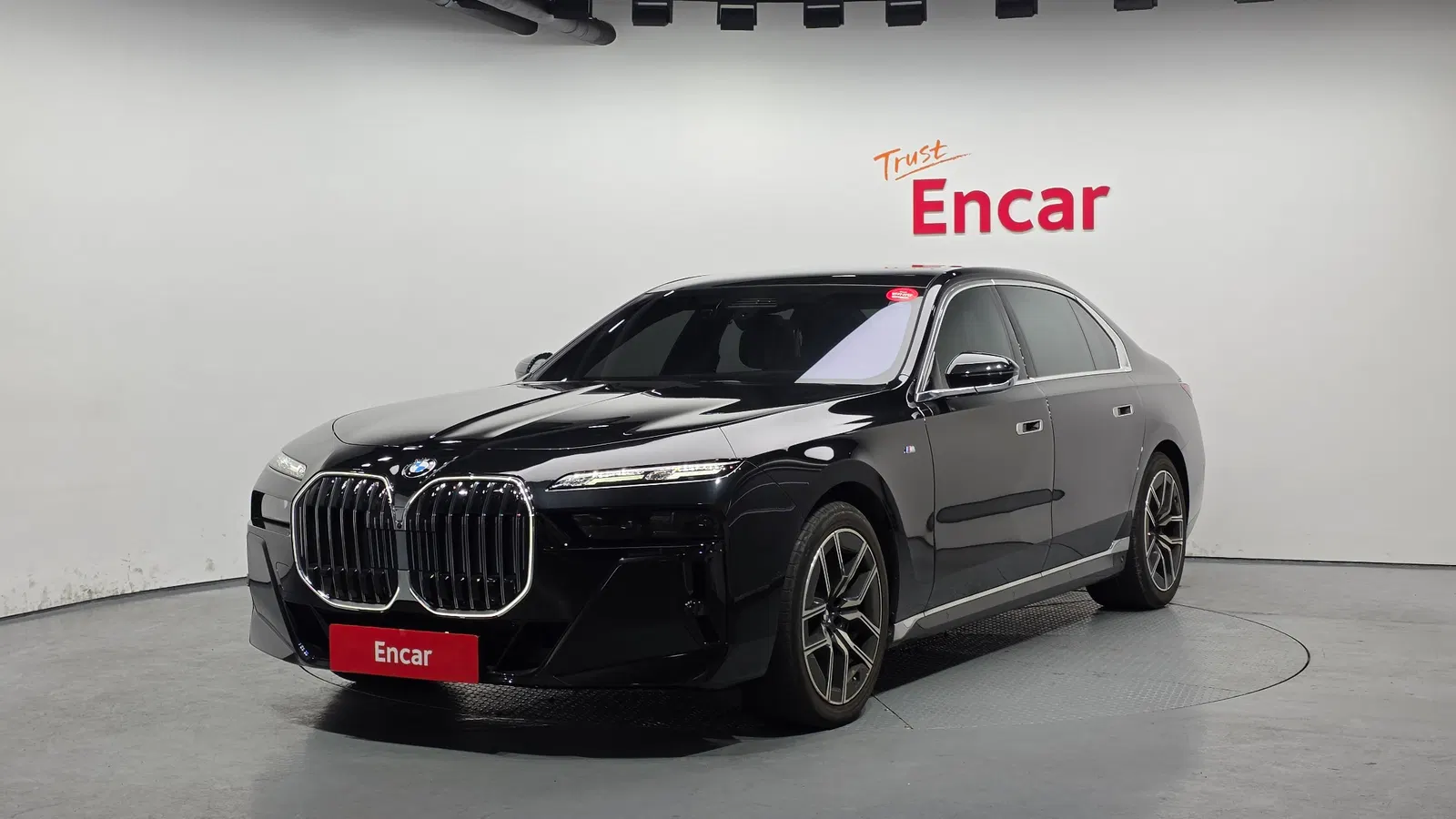BMW Série 7 (G70) 740i xDrive M Sport 2024 — photo 1 sur 20