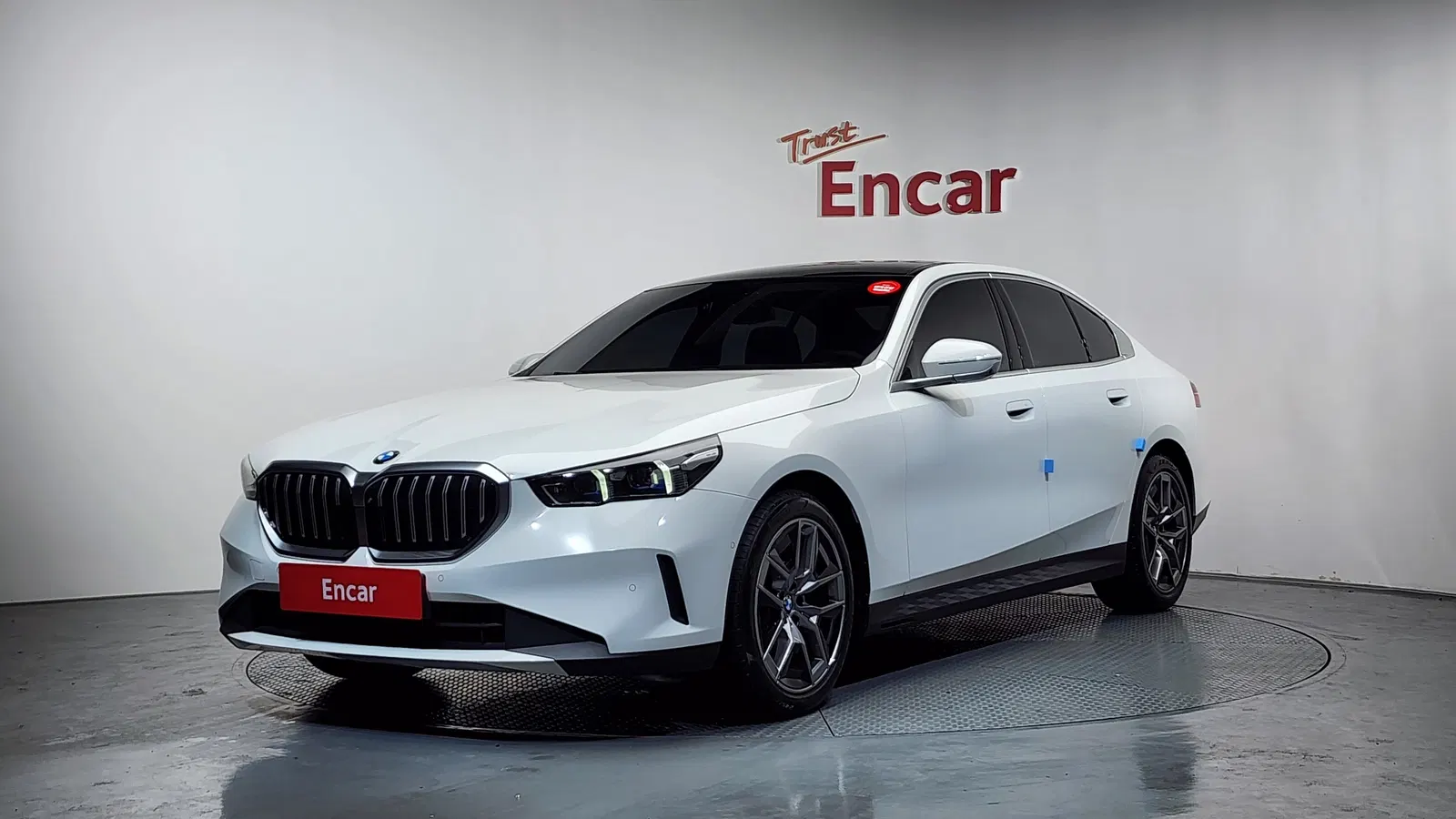 BMW Série 5 (G60) 520i 2024 — photo 1 sur 20