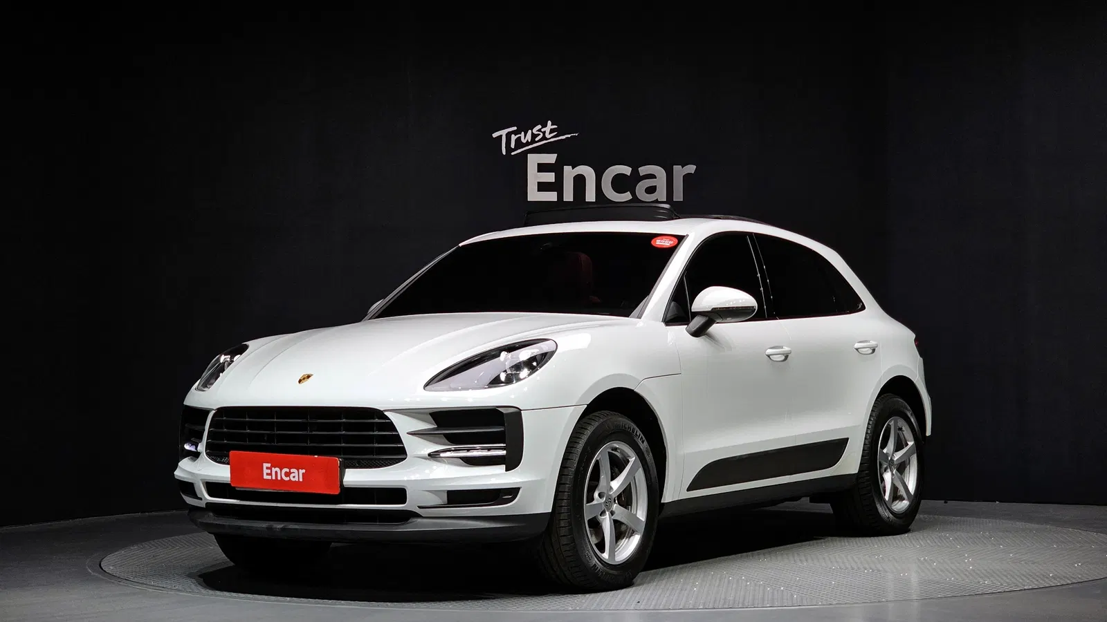 Porsche Macan 2.0 2021 — photo 1 sur 20