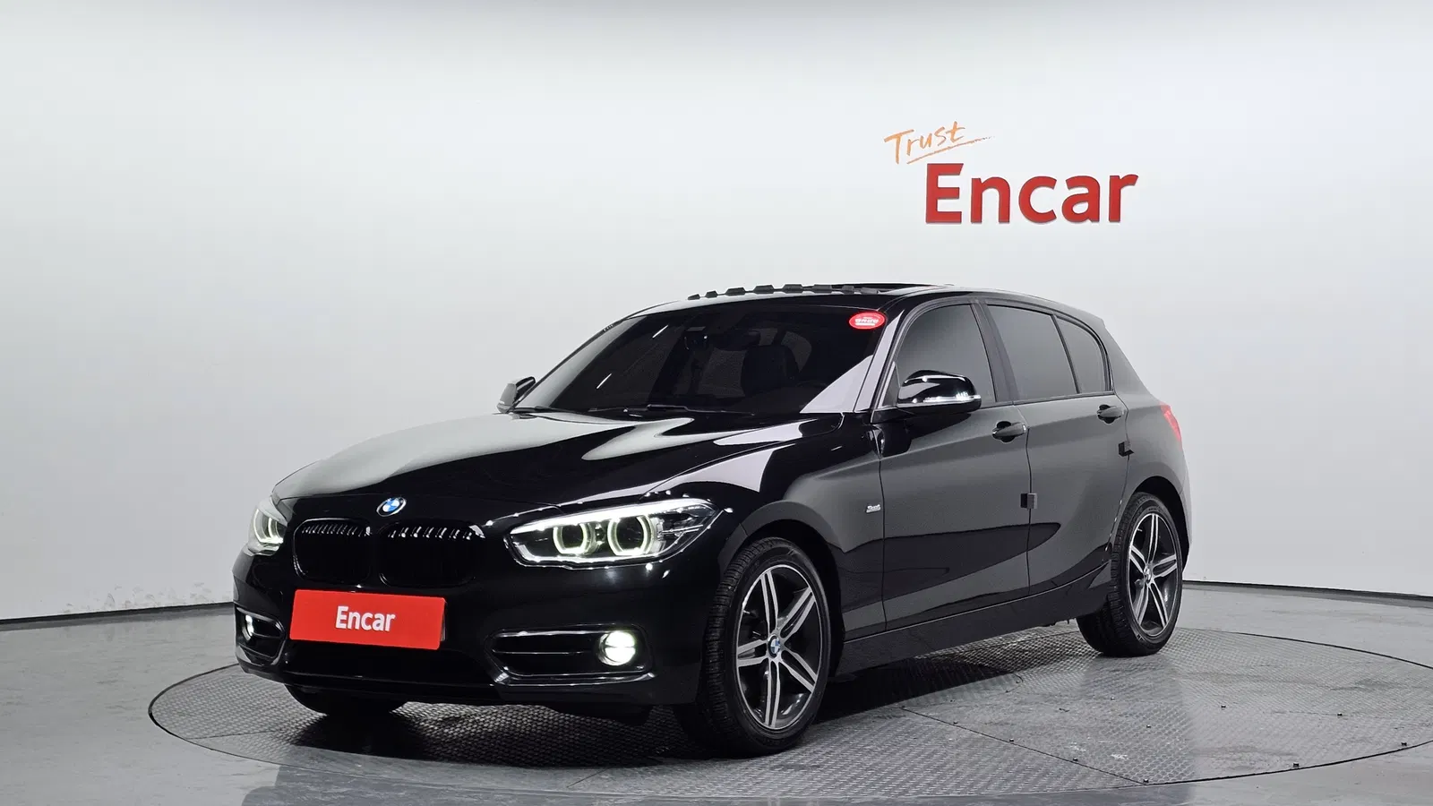 BMW Série 1 (F20) 118d Sport 5 portes 2018 — photo 1 sur 20