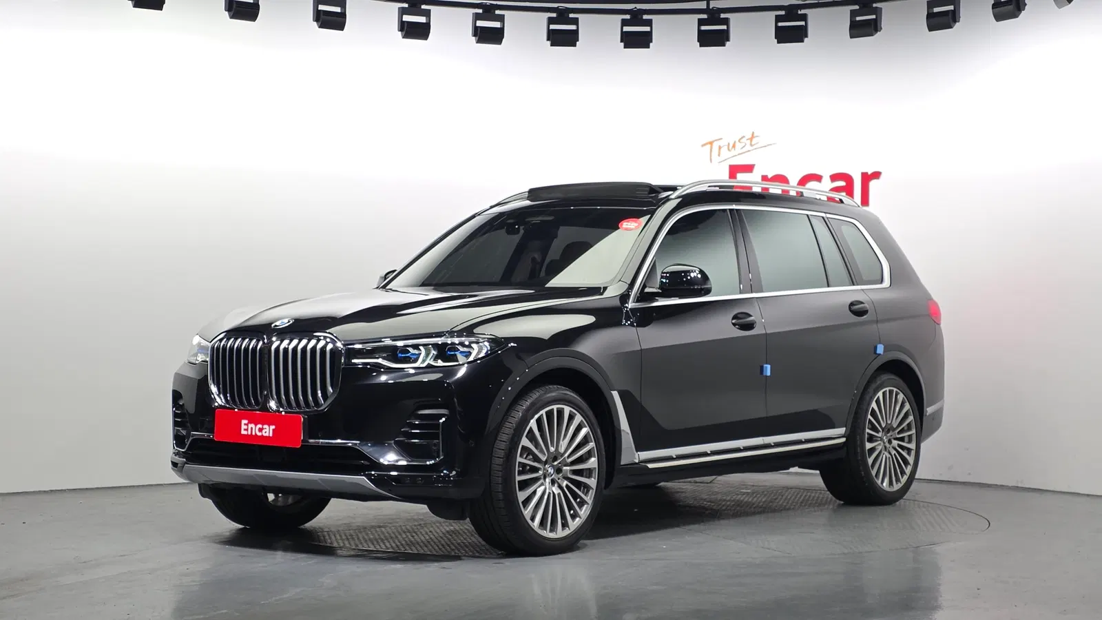 BMW X7 (G07) xDrive 40i Design Pure Excellence 7 places 2022 — photo 1 sur 20