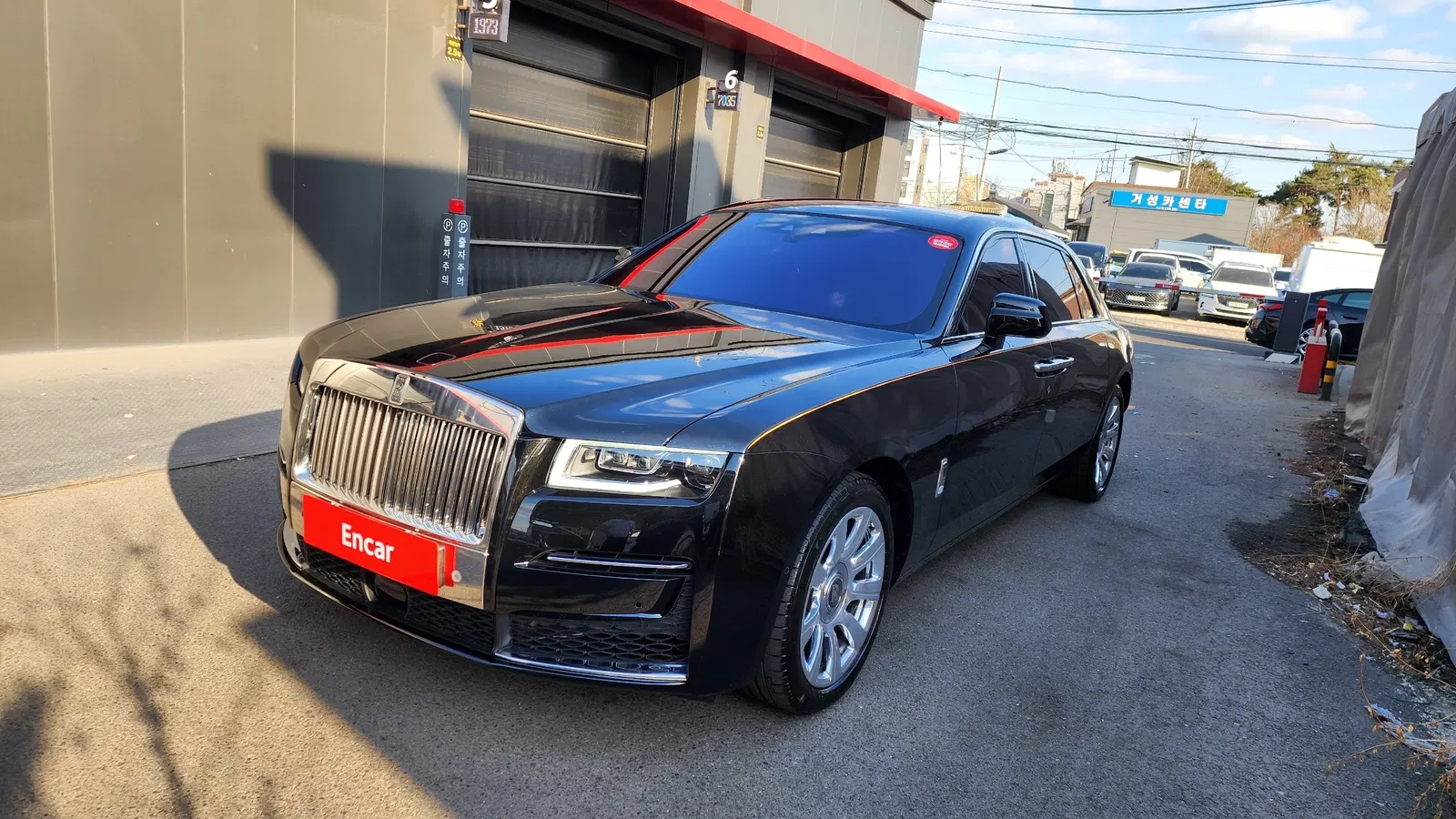 Rolls-Royce Ghost 2e génération 6.7 EWB V12 2024 — photo 1 sur 26