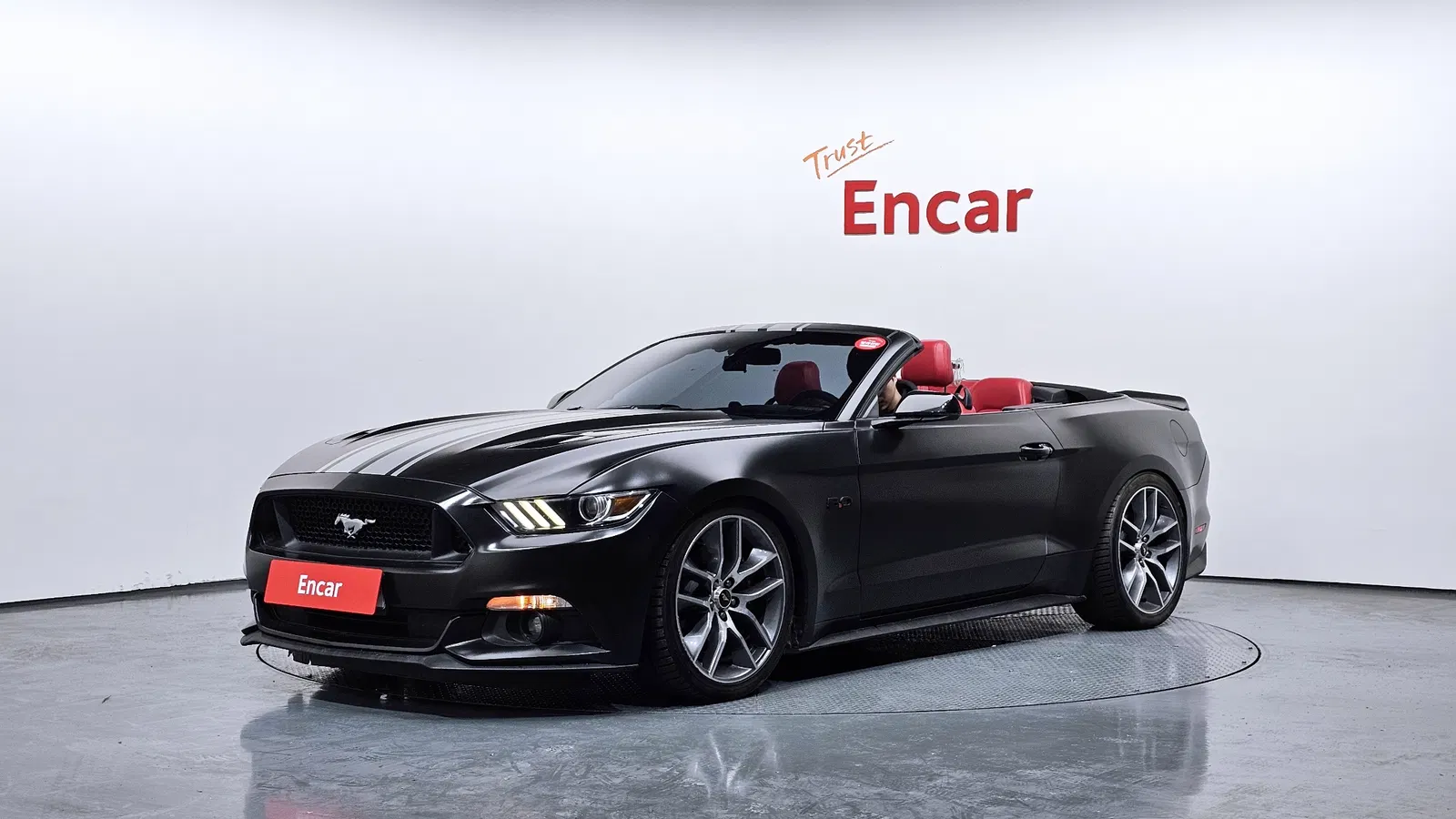 Ford Mustang GT Convertible 2015 — photo 1 sur 20