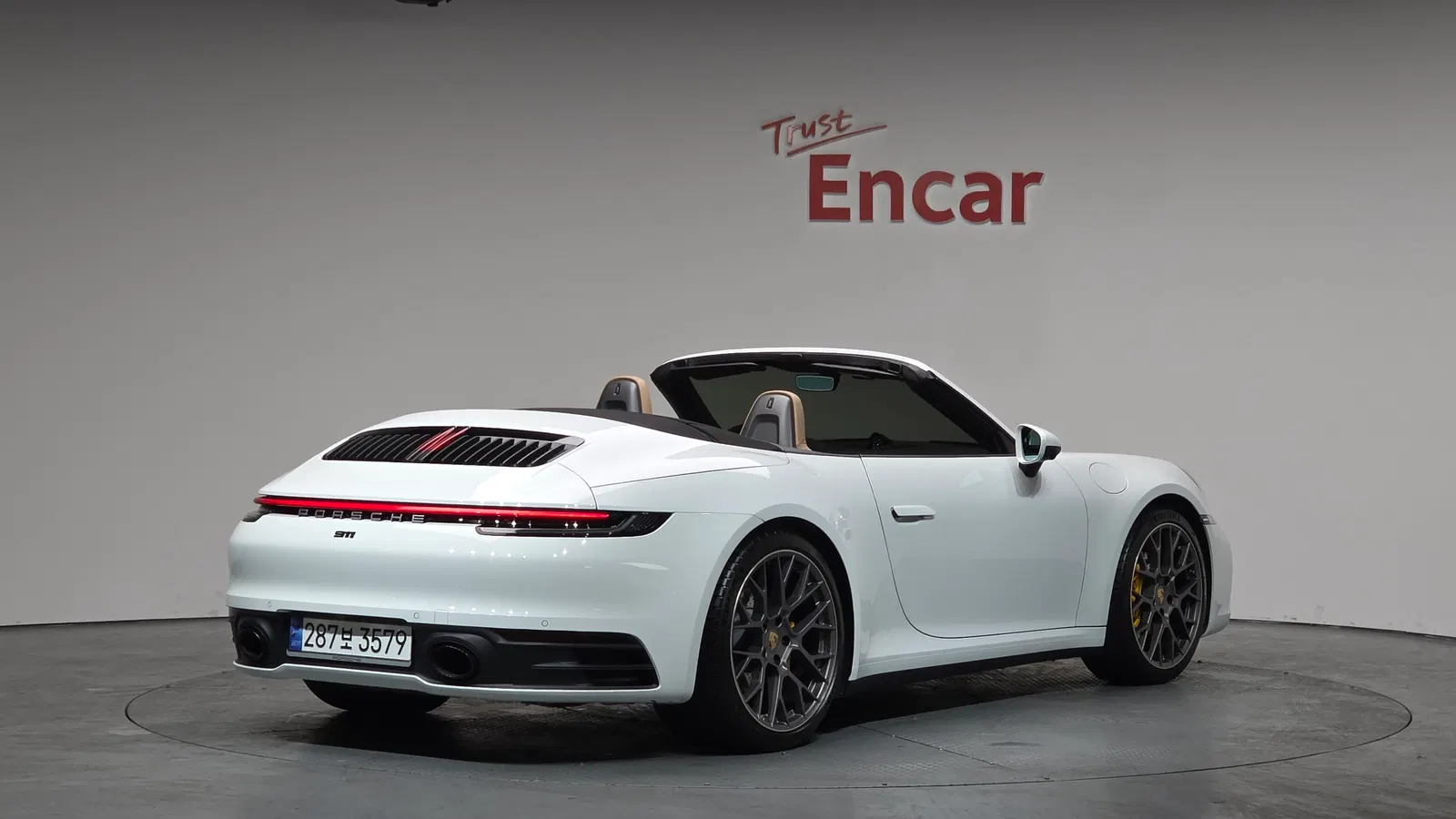Porsche 911 (992) Carrera Cabriolet 2024 — photo 1 sur 26