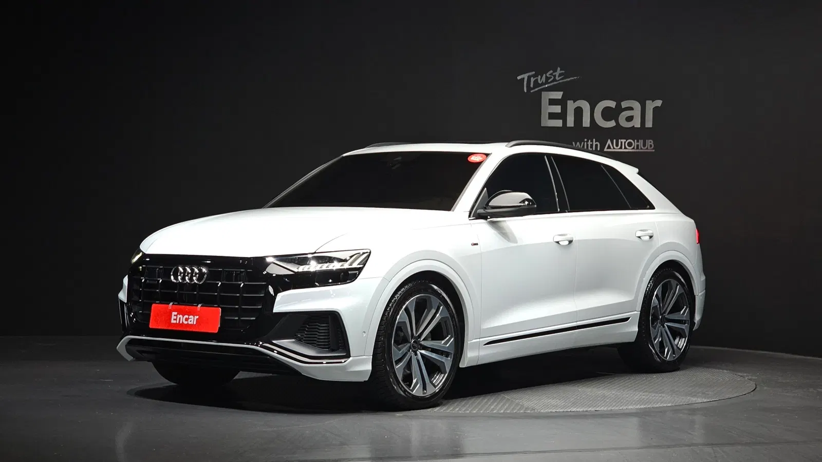 Audi Q8 (4M) 55 TFSI Quattro Premium 2023 — photo 1 sur 25