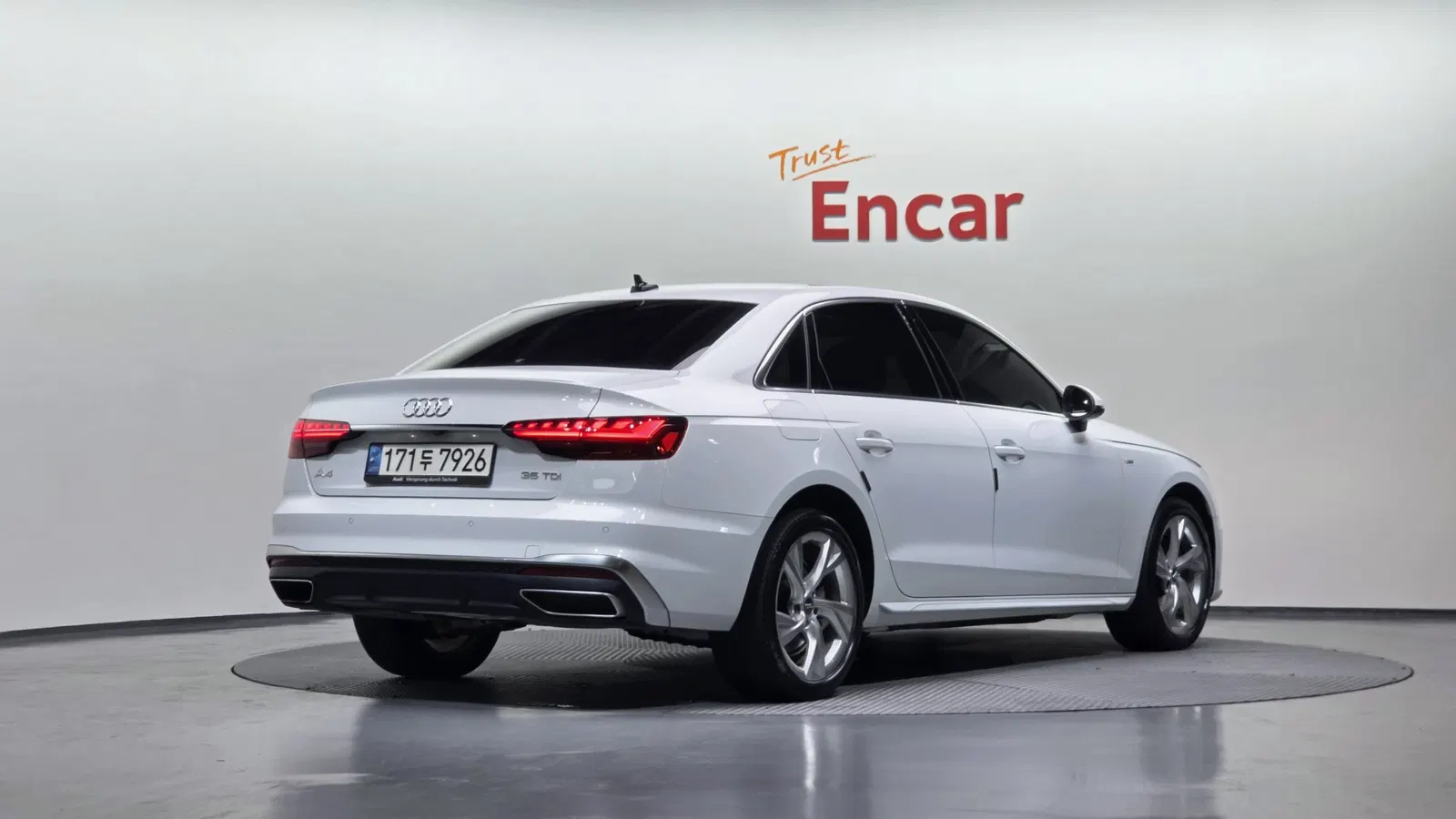 Audi A4 (B9) 35 TDI Premium 2021 — photo 1 sur 26