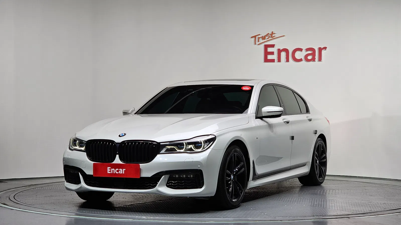 BMW Série 7 (G11) 740d xDrive M Sport 2018 — photo 1 sur 20