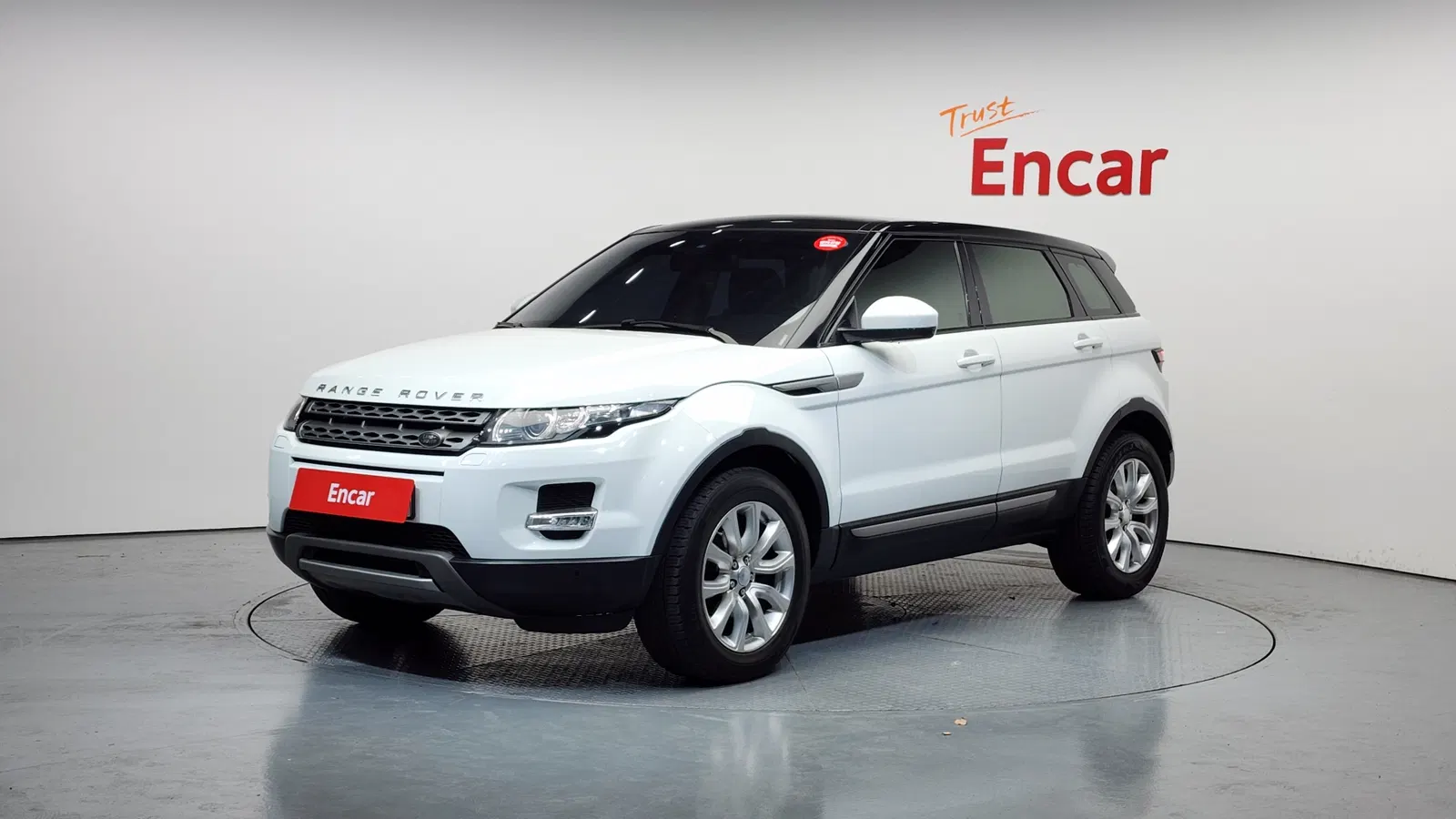 Land Rover Range Rover Evoque 2.2 SD4 Pure 2015 — photo 1 sur 20