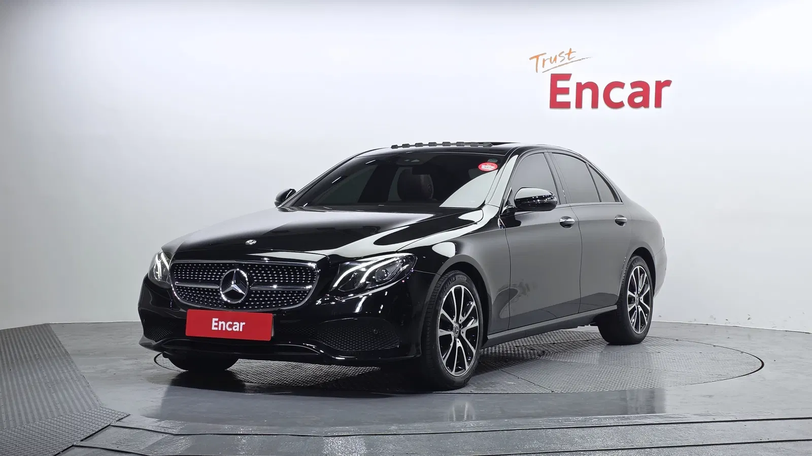 Mercedes-Benz Classe E E250 Avantgarde (W213) 2020 — photo 1 sur 20