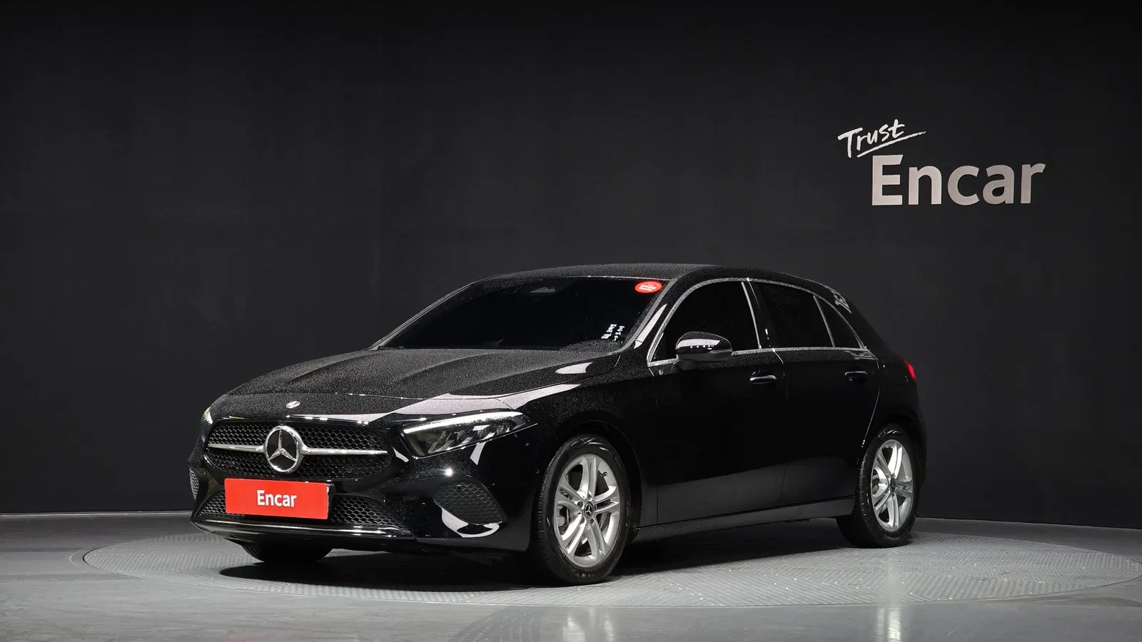 Mercedes-Benz Classe A A220 5 portes (W177) 2025 — photo 1 sur 20