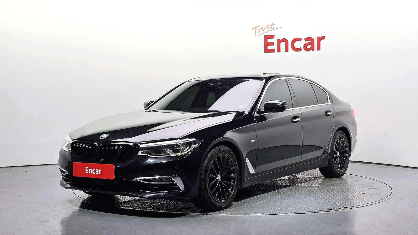 BMW Série 5 (G30) 520d Luxury Special Edition 2018 — photo 1 sur 20