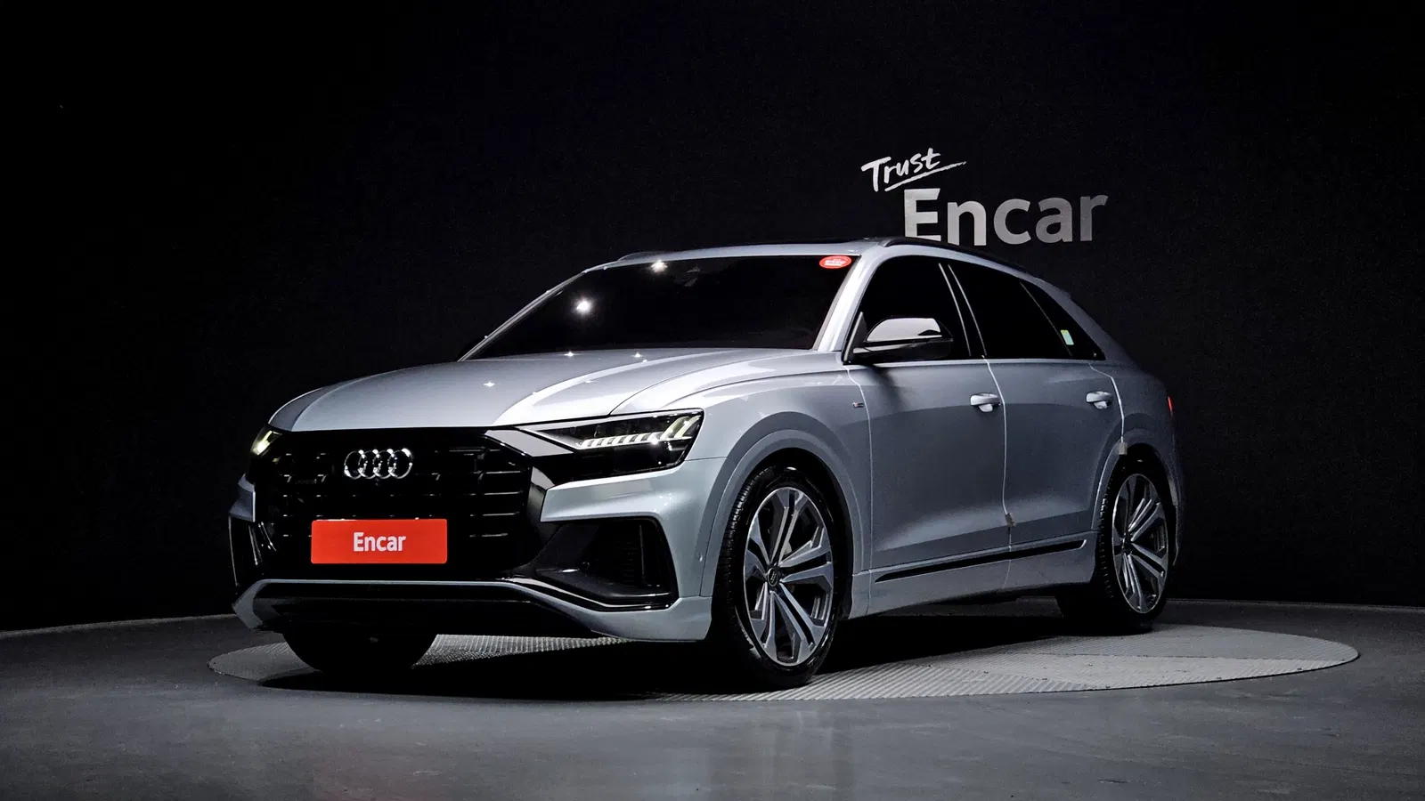 Audi Q8 (4M) 55 TFSI Quattro Premium 2023 — photo 1 sur 20