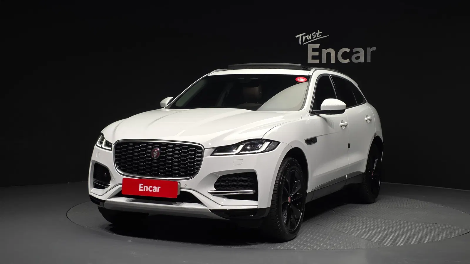 Jaguar F-PACE P 250 SE 2023 importée par Kaizen Motors