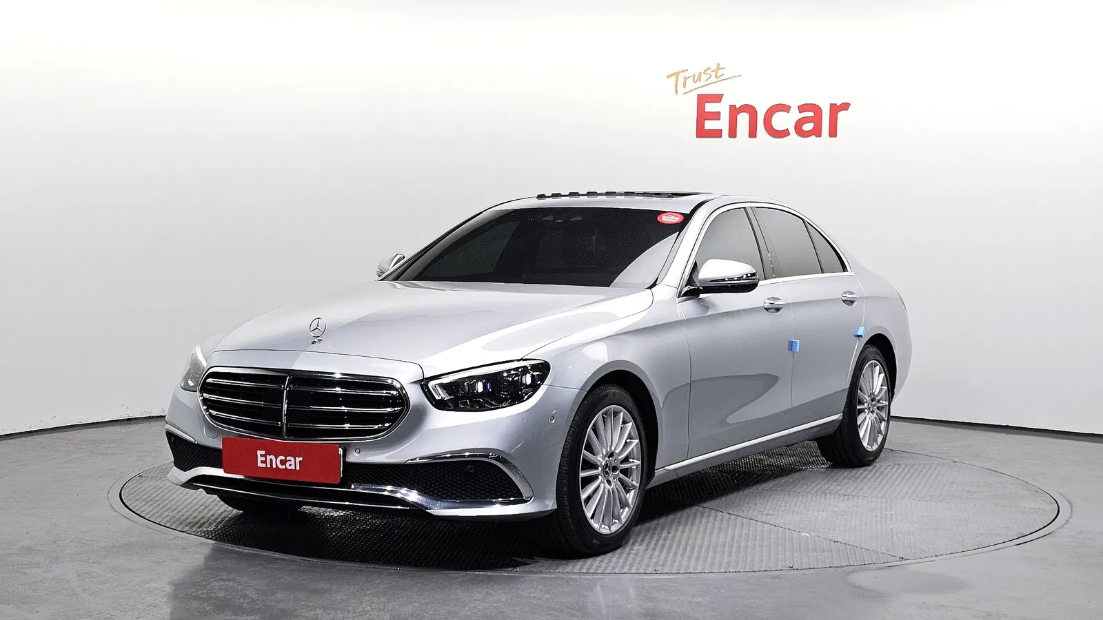 Mercedes-Benz Classe E E250 Exclusive (W213) 2021 — photo 1 sur 20