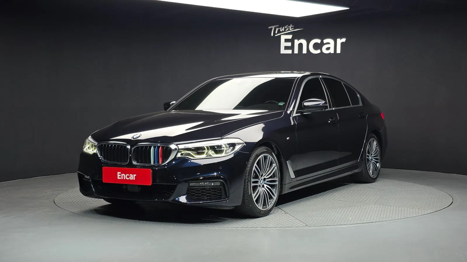 BMW Série 5 (G30) 530i xDrive M Sport Plus 2019 — photo 1 sur 20