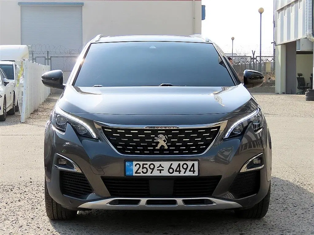 Peugeot 5008 2e génération 1.6 BlueHDi GT Line 2019 — photo 1 sur 26