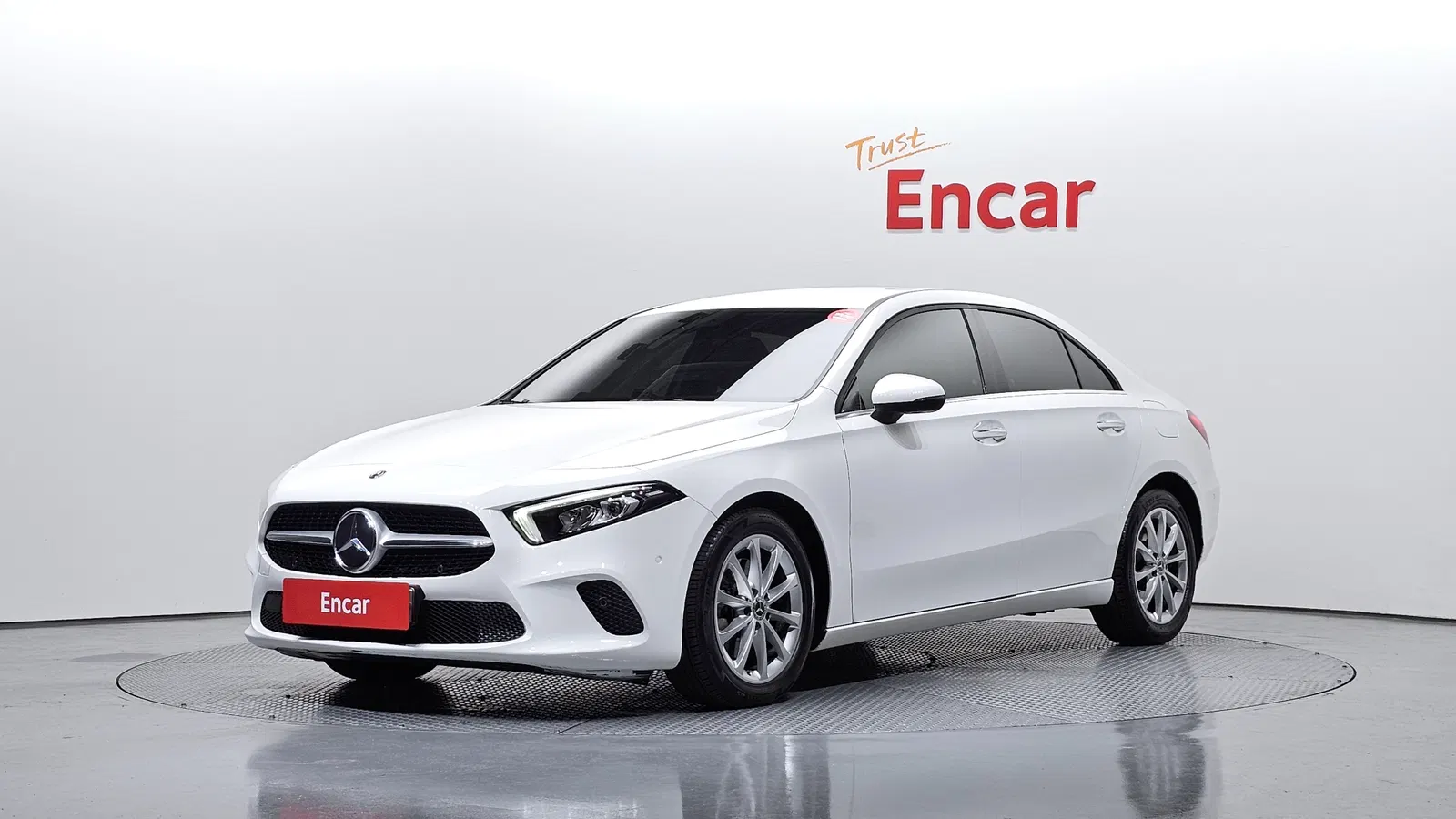 Mercedes-Benz Classe A A220 Berline (W177) 2020 — photo 1 sur 26