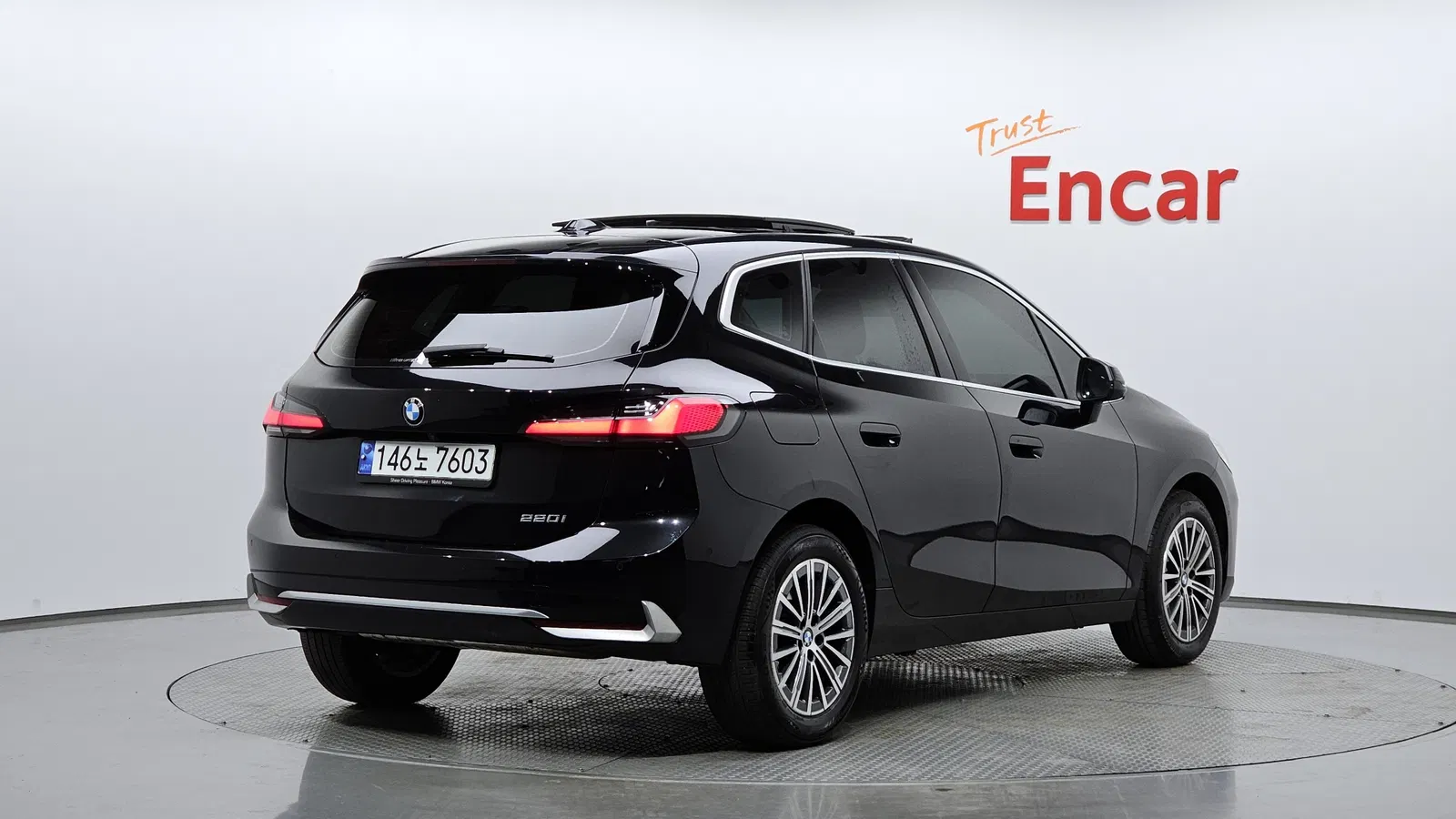 BMW Série 2 Active Tourer (U06) 220i Luxury 2023 — photo 1 sur 26