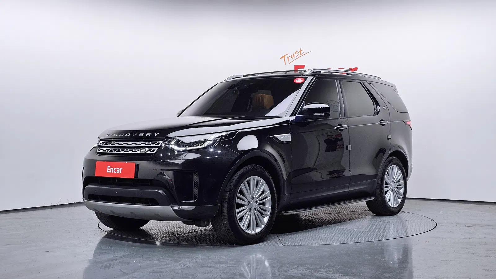 Land Rover Discovery 5 3.0 TD6 HSE Luxury 2018 — photo 1 sur 20