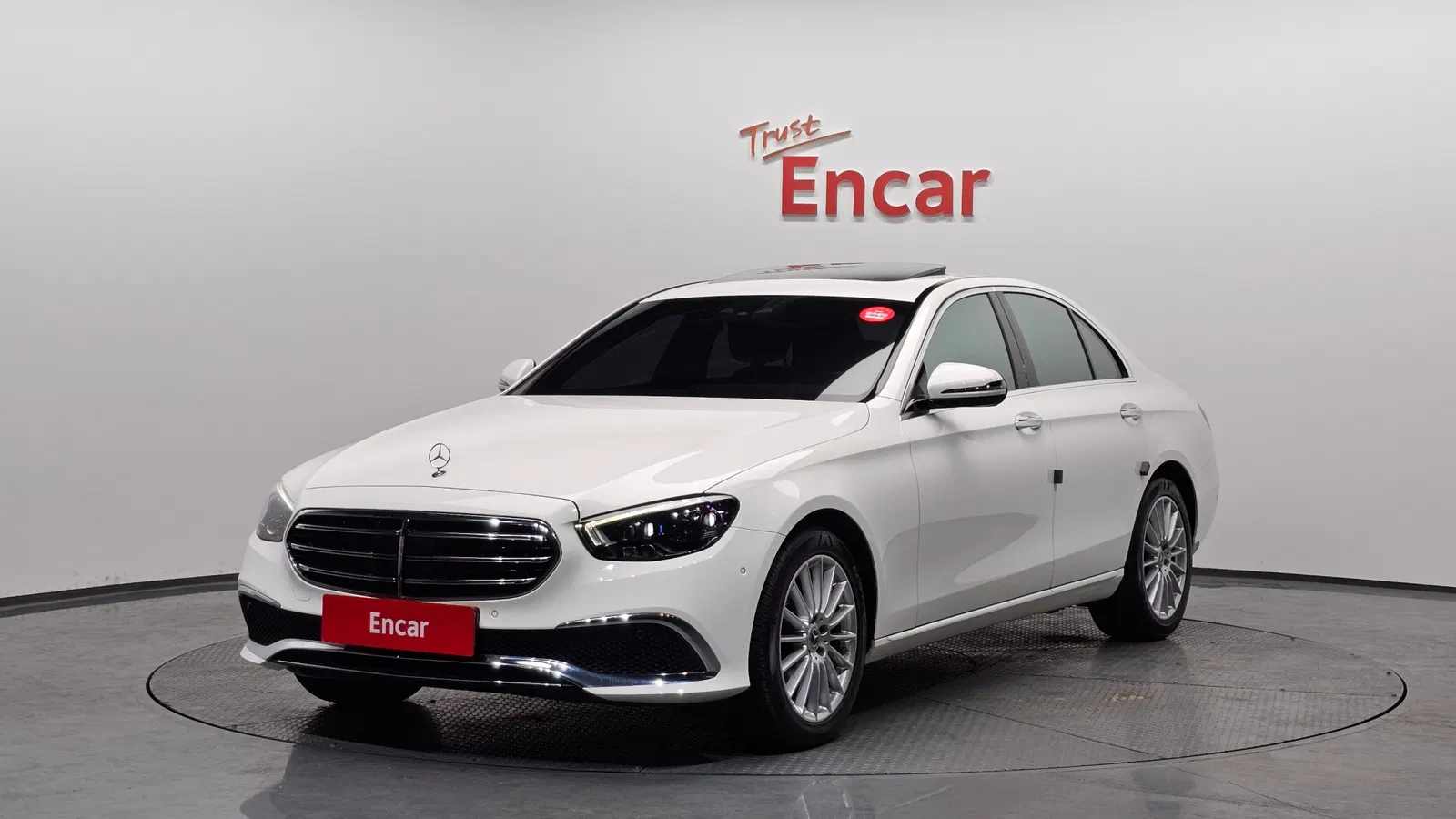 Mercedes-Benz Classe E E250 Exclusive (W213) 2021 — photo 1 sur 20