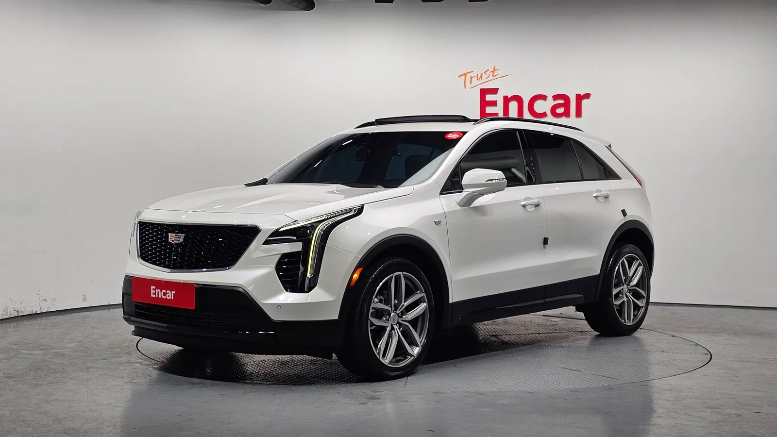Cadillac XT4 2.0 Sport AWD 2023 — photo 1 sur 20