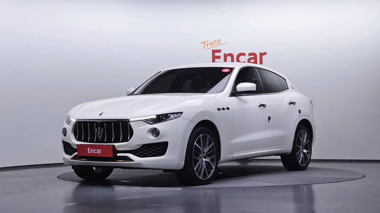 Maserati Levante 3.0 AWD Luxury 2017 — photo 1 sur 26