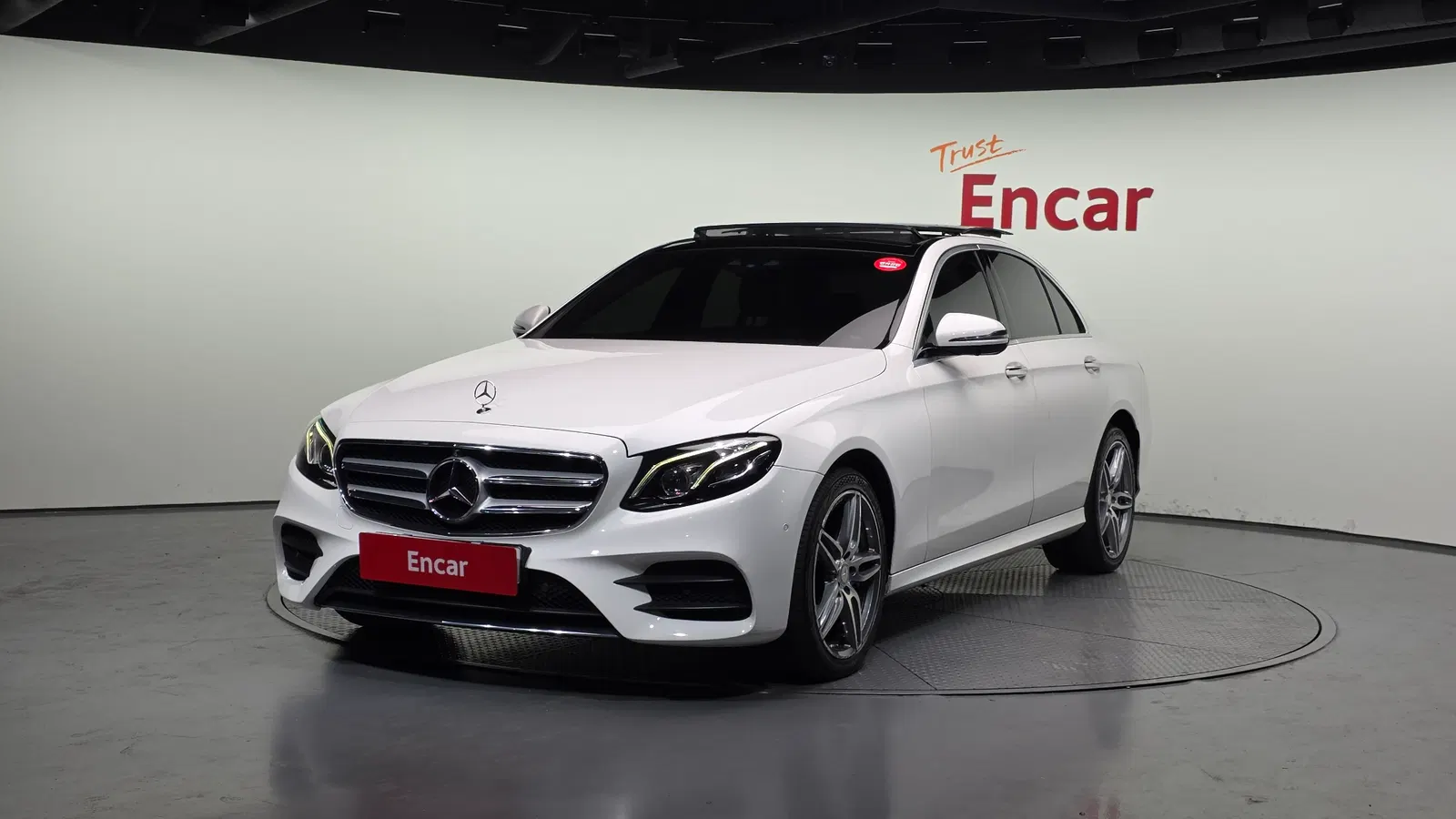 Mercedes-Benz Classe E E350d (W213) 2017 — photo 1 sur 20