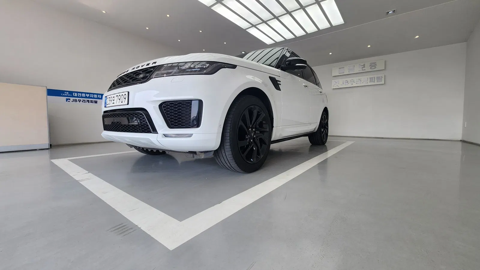 Land Rover Range Rover Sport 2e génération D300 HSE Dynamic 2021 — photo 1 sur 26