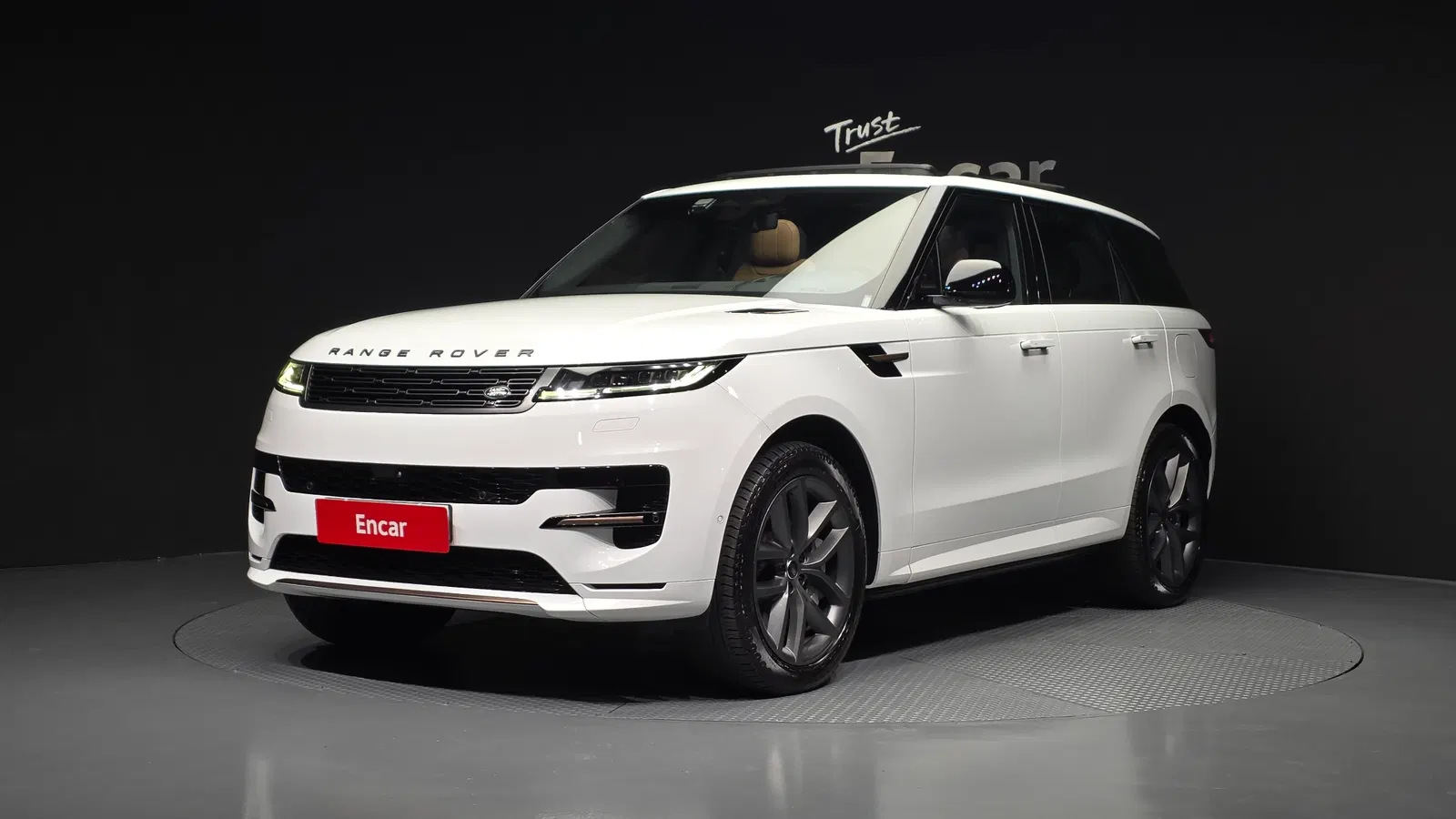 Land Rover Range Rover Sport 3e génération P550E Dynamic HSE 2025 — photo 1 sur 20
