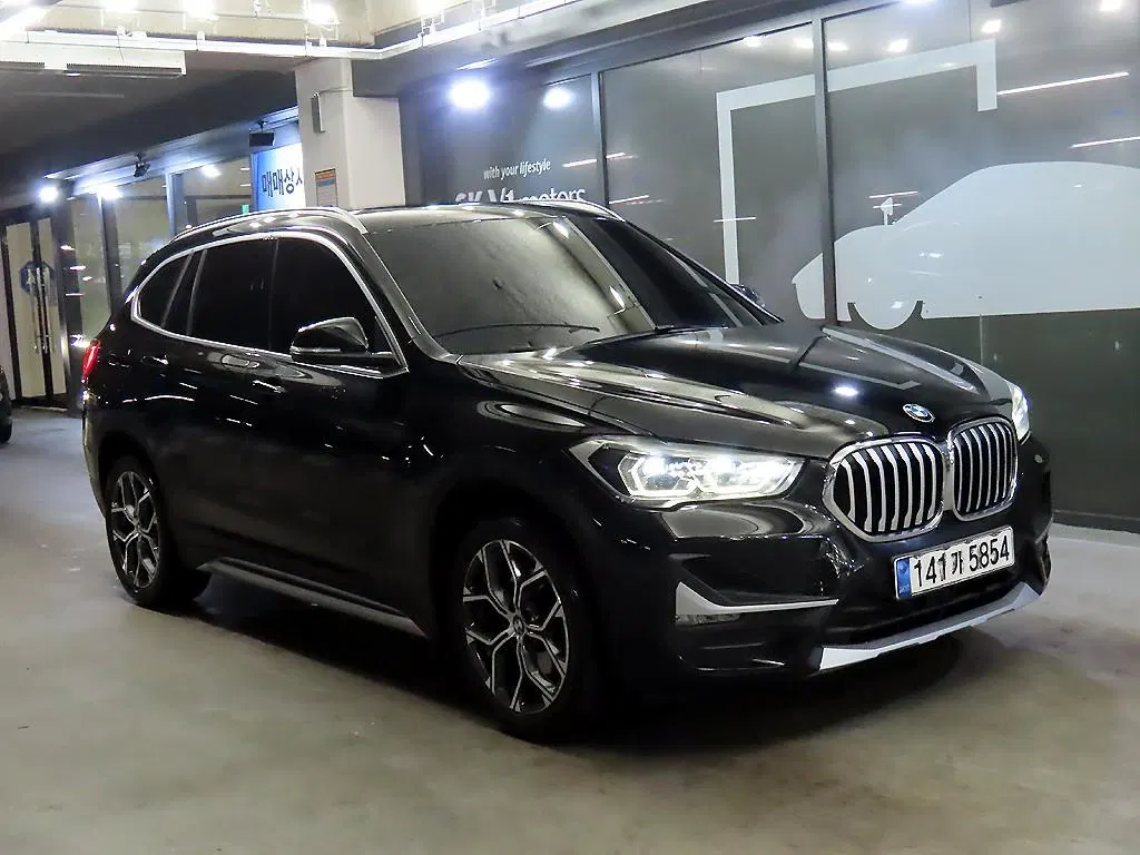 BMW X1 (F48) xDrive 18d xLine 2021 — photo 1 sur 26