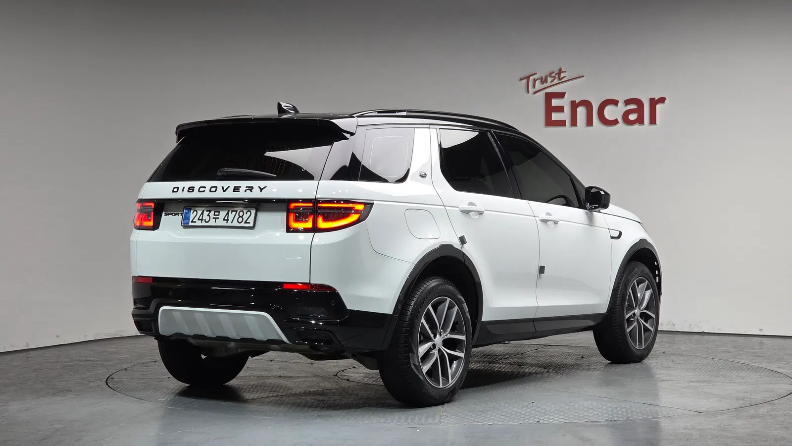 Land Rover Discovery Sport 2e génération P250 Dynamic SE 2025 — photo 1 sur 20