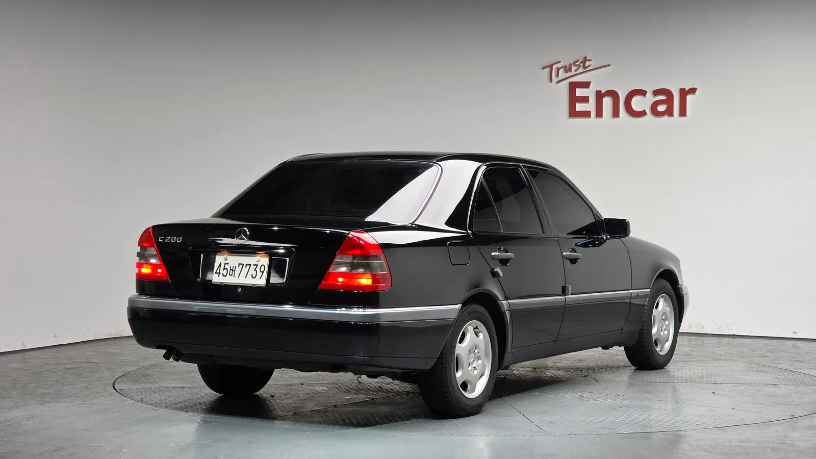Mercedes-Benz Classe C C200 1997 — photo 1 sur 8