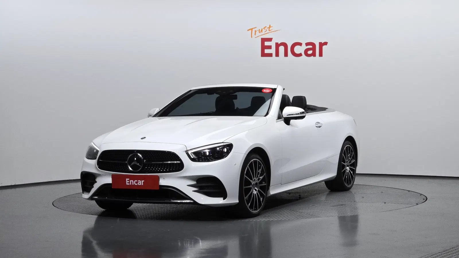 Mercedes-Benz Classe E E450 4MATIC Cabriolet (W213) 2022 — photo 1 sur 26