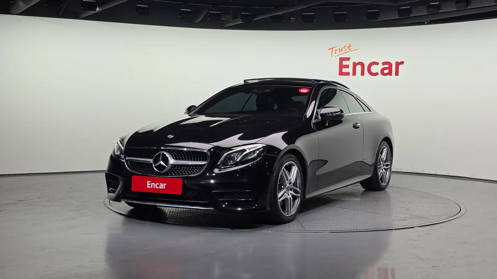 Mercedes-Benz Classe E E220d Coupé (W213) 2019 — photo 1 sur 26