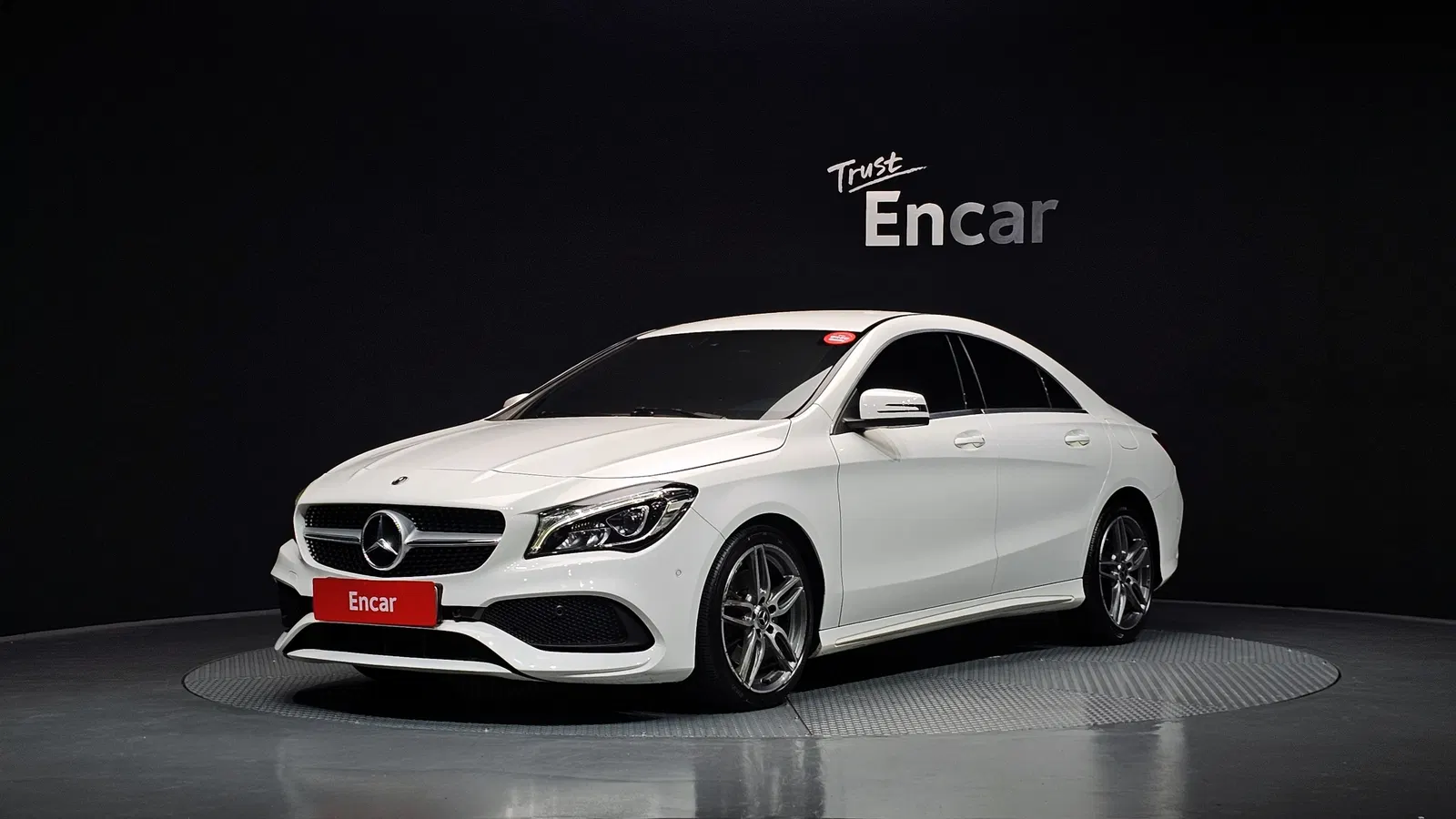 Mercedes-Benz CLA AMG Line · CLA220 (C117) 2019 — photo 1 sur 20