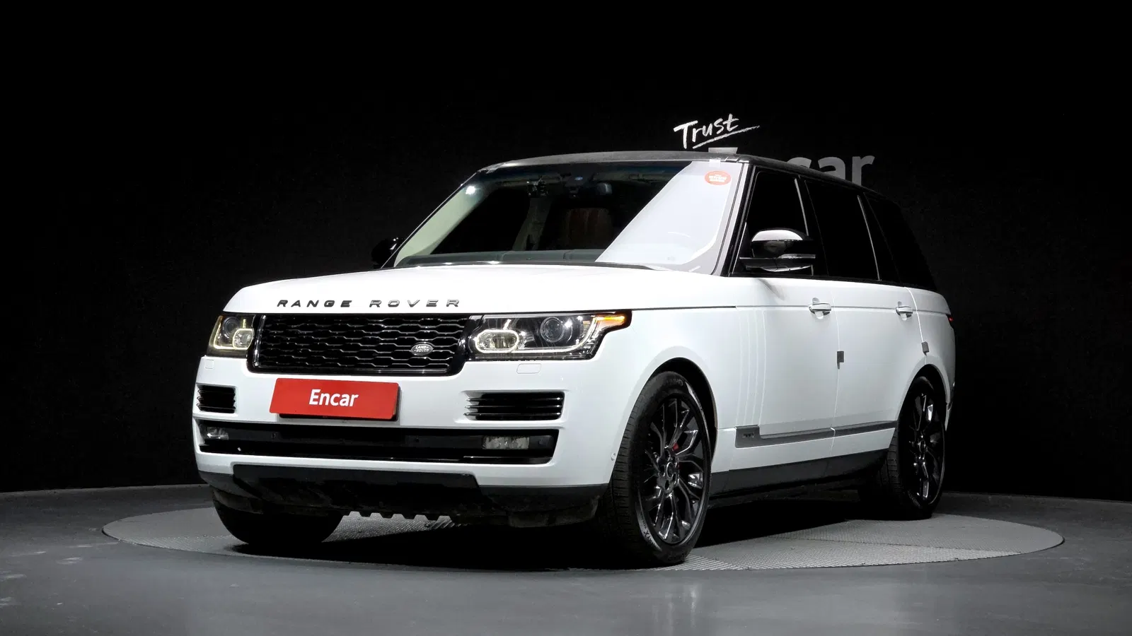 Land Rover Range Rover 4e génération 4.4 SDV8 AB LWB Diesel 2016 — photo 1 sur 26